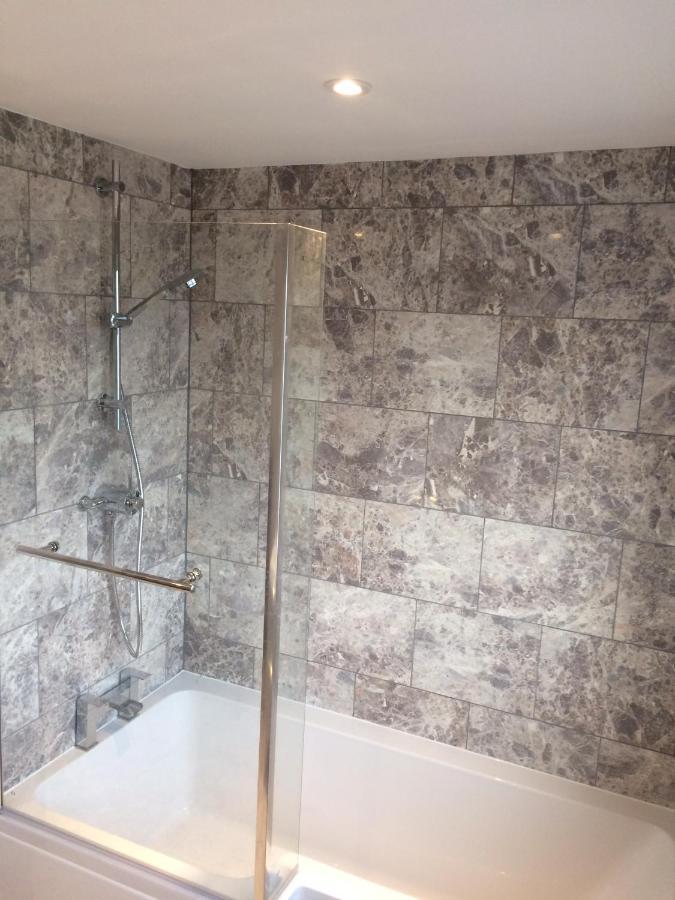 Beautiful En-Suite Bedroom Ipswich Exterior photo