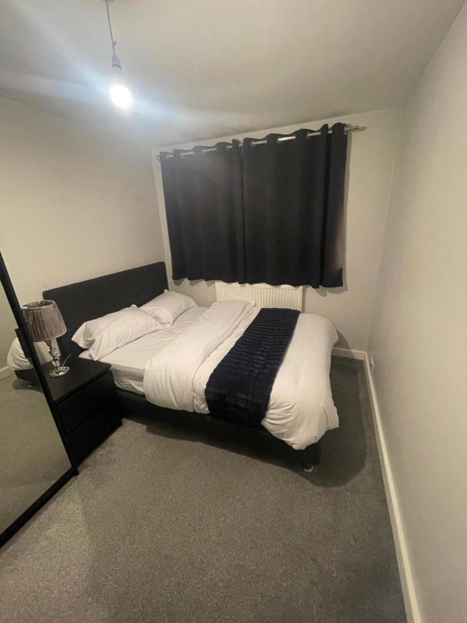 Beautiful En-Suite Bedroom Ipswich Exterior photo